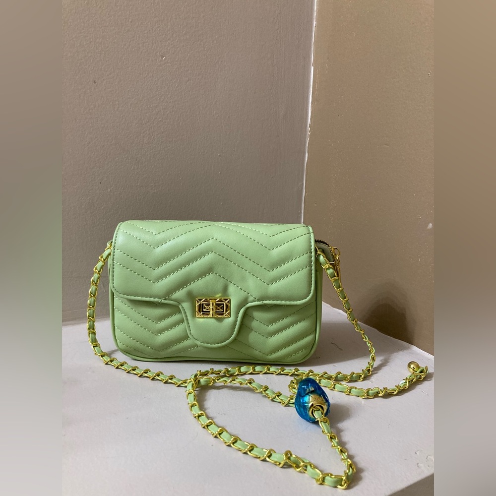 Purses 👜 - Picture 12 of 16